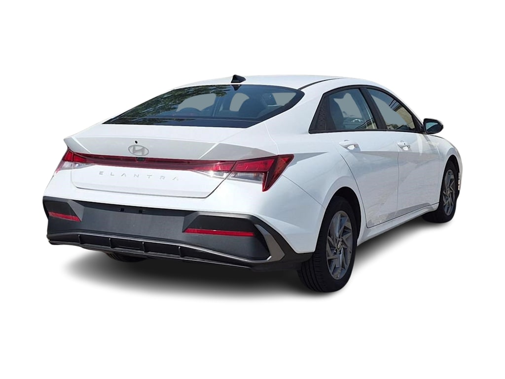 Thumbnail: 2024 Hyundai Elantra - 21