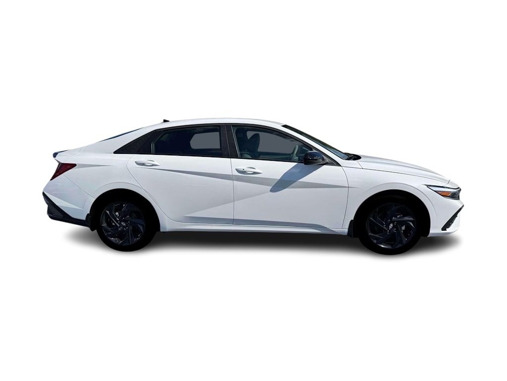 Thumbnail: 2026 Hyundai Elantra - 16