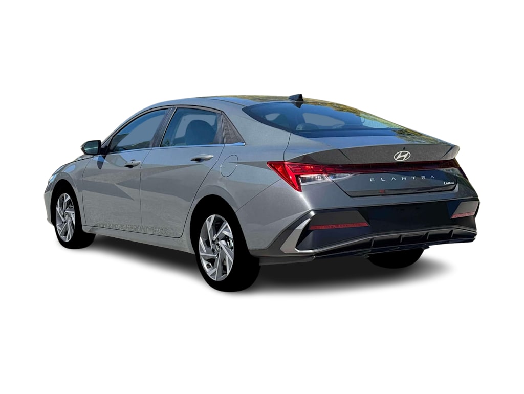 Thumbnail: 2026 Hyundai Elantra - 4