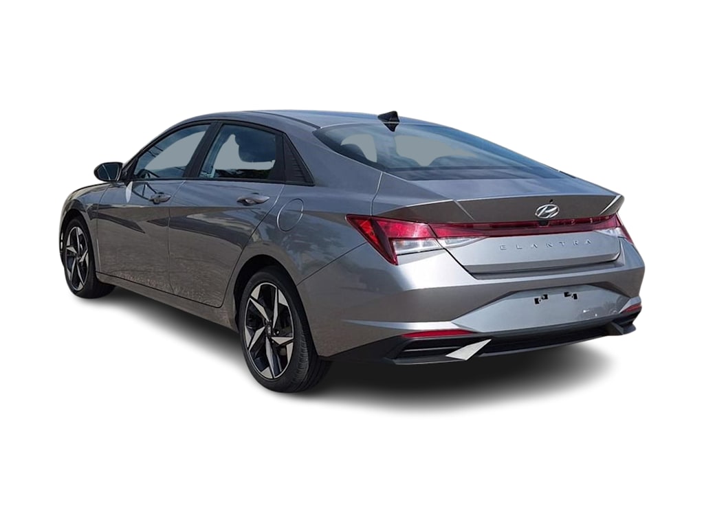 Thumbnail: 2023 Hyundai Elantra - 4