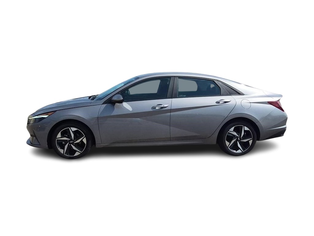 Thumbnail: 2023 Hyundai Elantra - 3