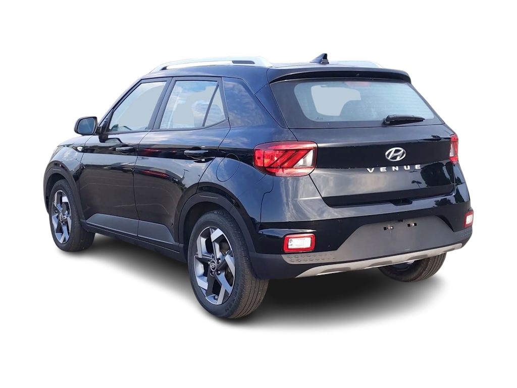 Thumbnail: 2022 Hyundai Venue - 4