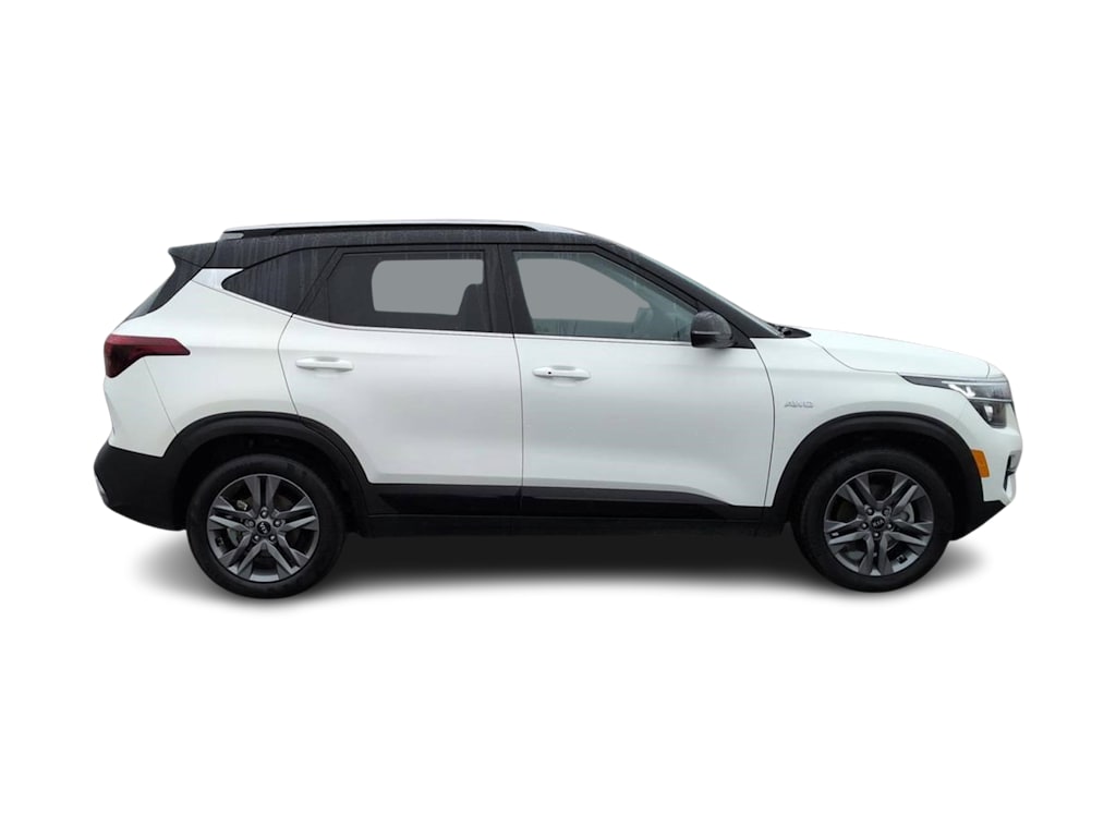 Thumbnail: 2023 Kia Seltos - 22
