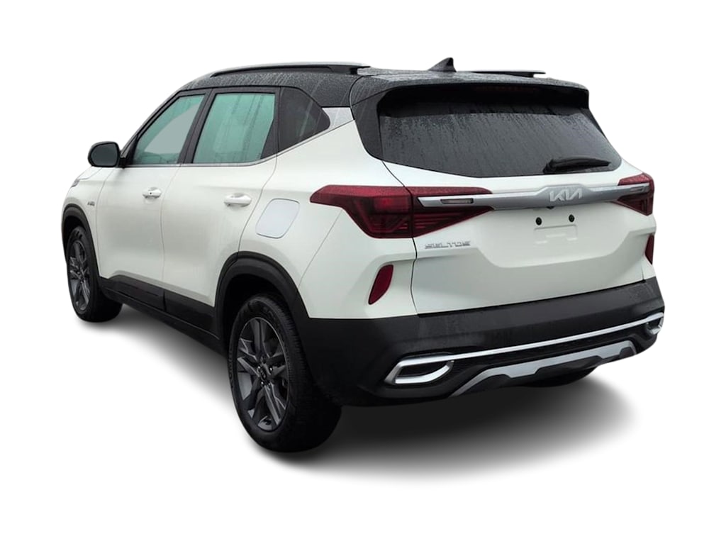 Thumbnail: 2023 Kia Seltos - 4