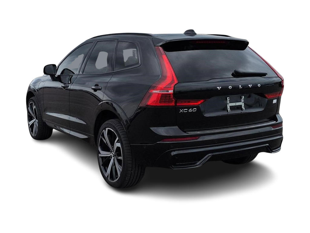Thumbnail: 2022 Volvo XC60 - 4