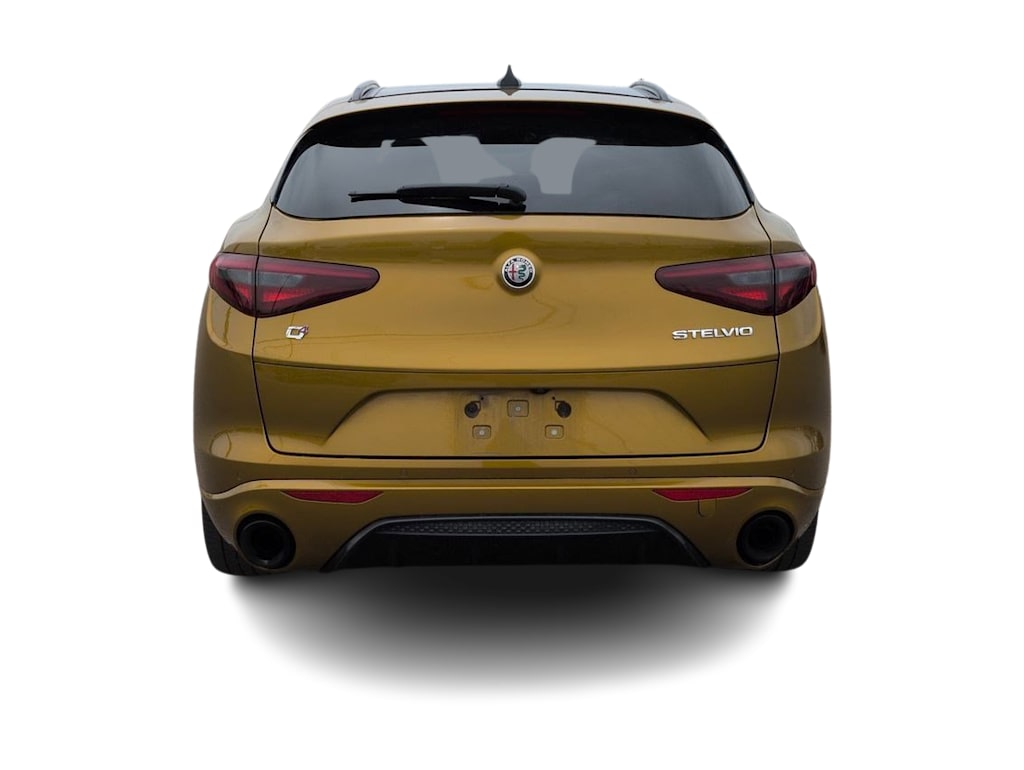 Thumbnail: 2023 Alfa Romeo Stelvio - 5