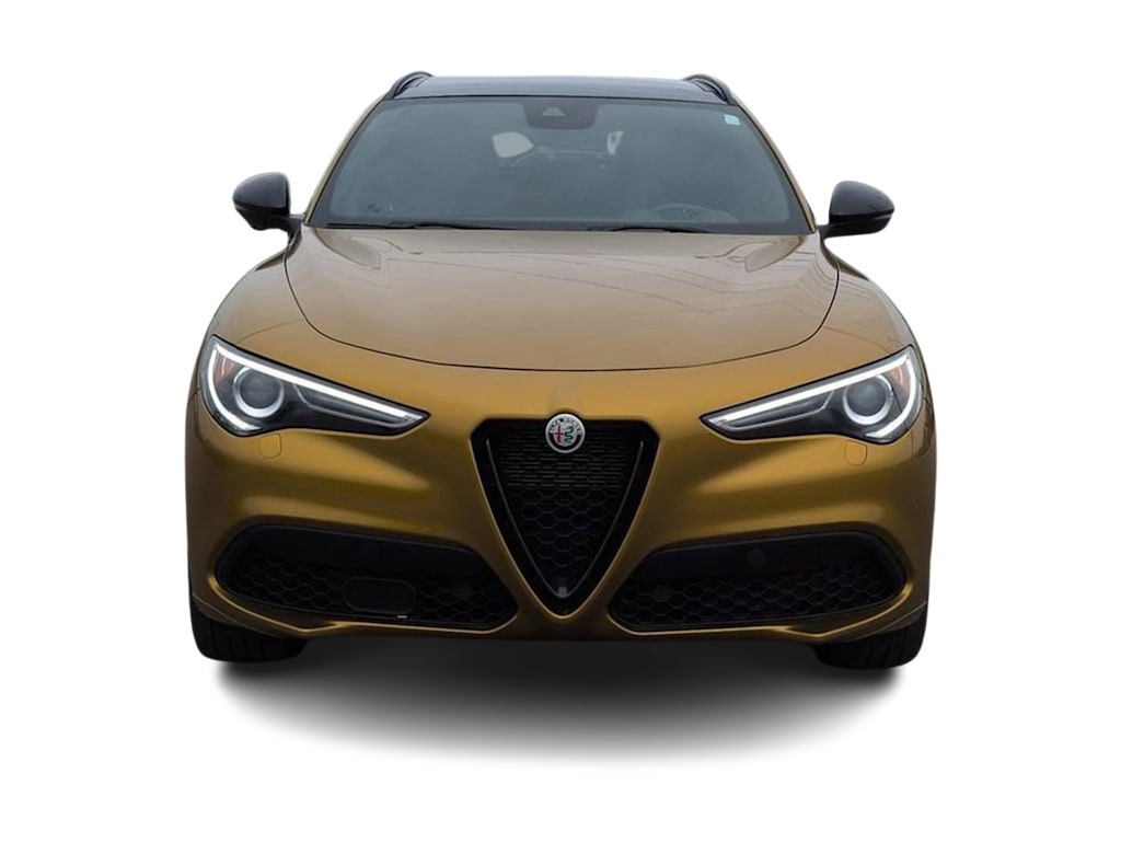 Thumbnail: 2023 Alfa Romeo Stelvio - 6