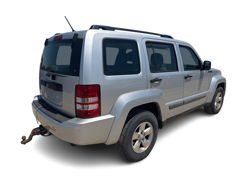 Thumbnail: 2012 Jeep Liberty - 12