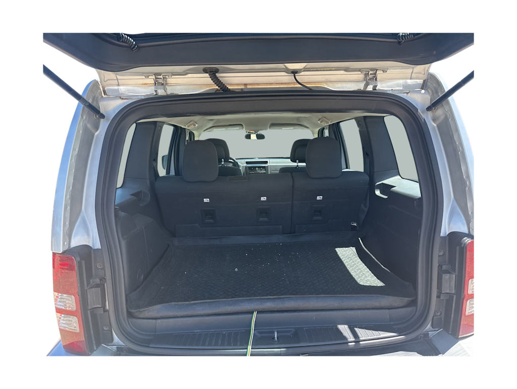 Thumbnail: 2012 Jeep Liberty - 10