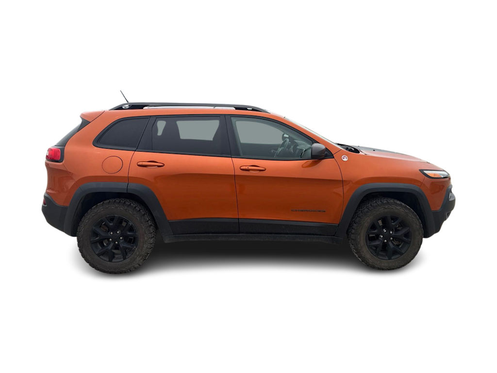 Thumbnail: 2015 Jeep Cherokee - 17