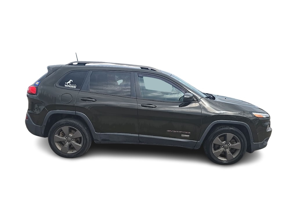 Thumbnail: 2017 Jeep Cherokee - 15
