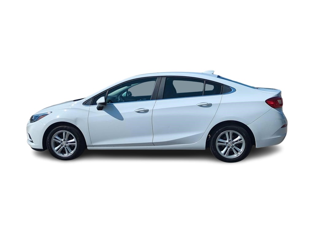 Thumbnail: 2018 Chevrolet Cruze - 3