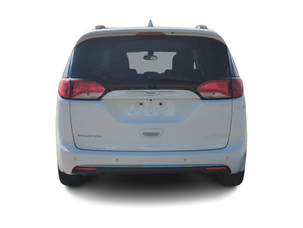 Thumbnail: 2017 Chrysler Pacifica - 5