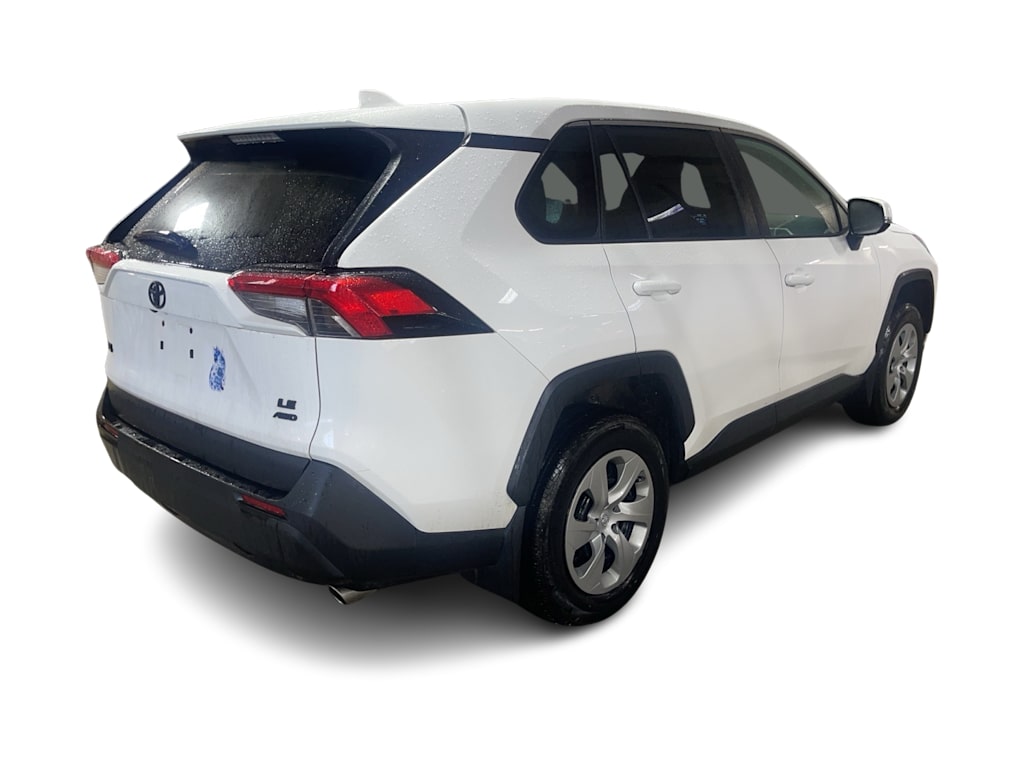 2022 Toyota RAV4 LE 14