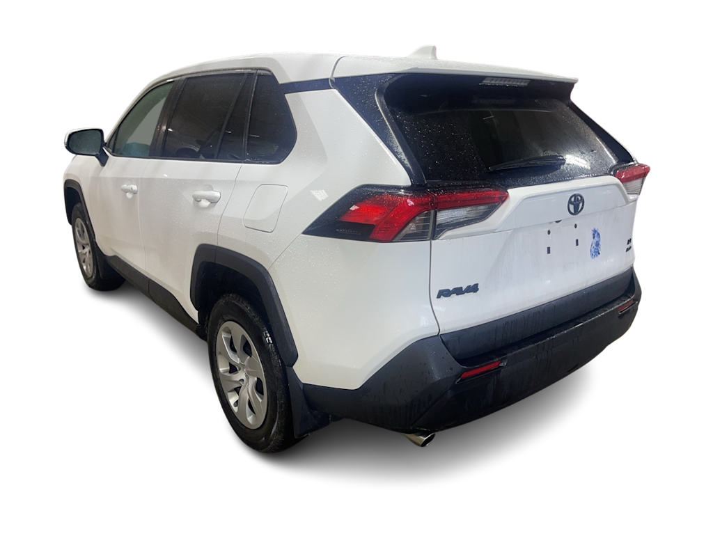 2022 Toyota RAV4 LE 4