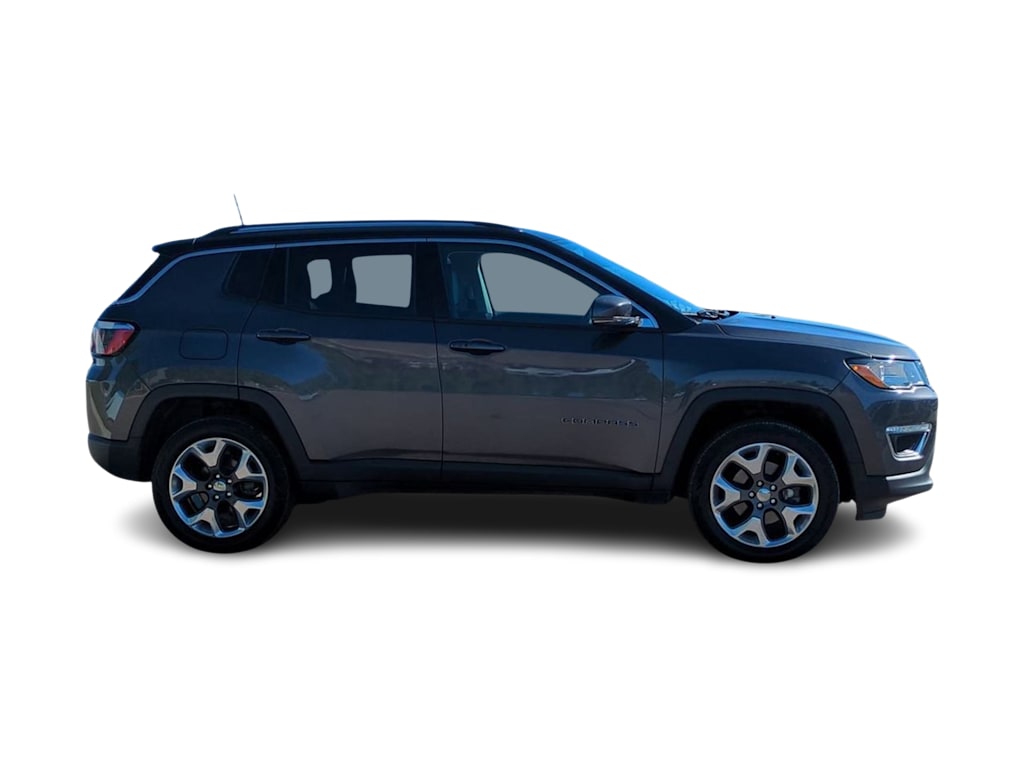 Thumbnail: 2018 Jeep Compass - 21