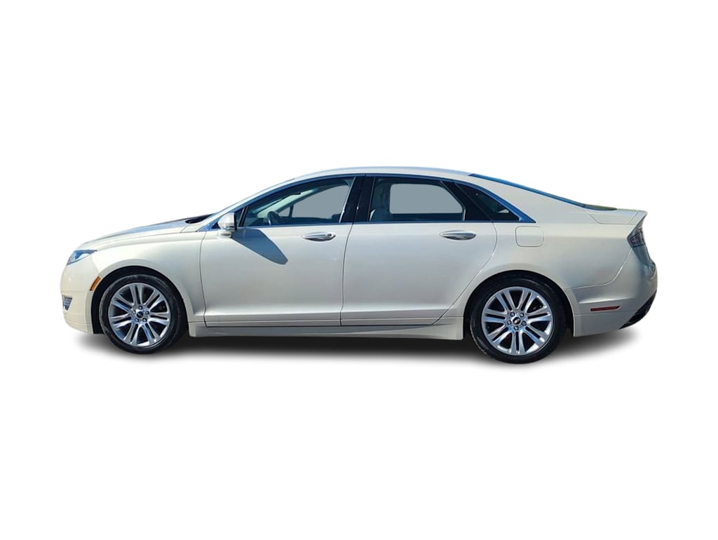 Thumbnail: 2016 Lincoln MKZ - 3
