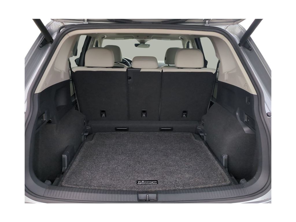 Thumbnail: 2021 Volkswagen Tiguan - 17