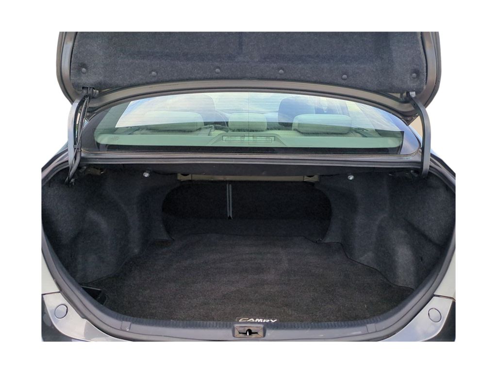Thumbnail: 2010 Toyota Camry - 16