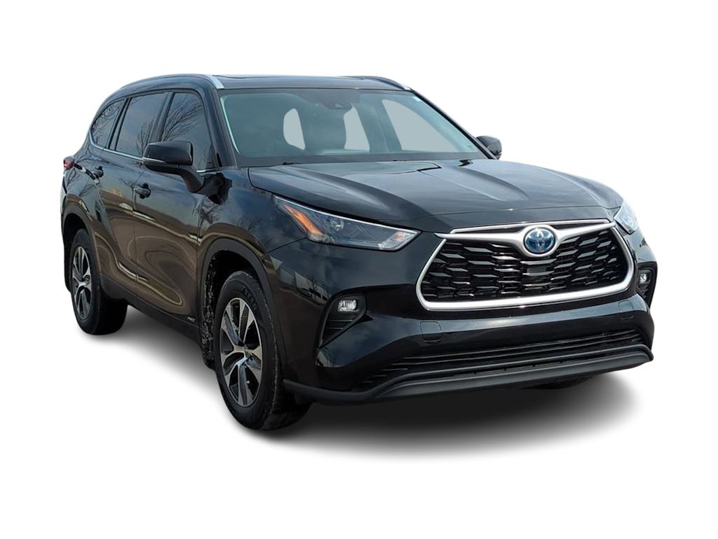 Thumbnail: 2022 Toyota Highlander - 22