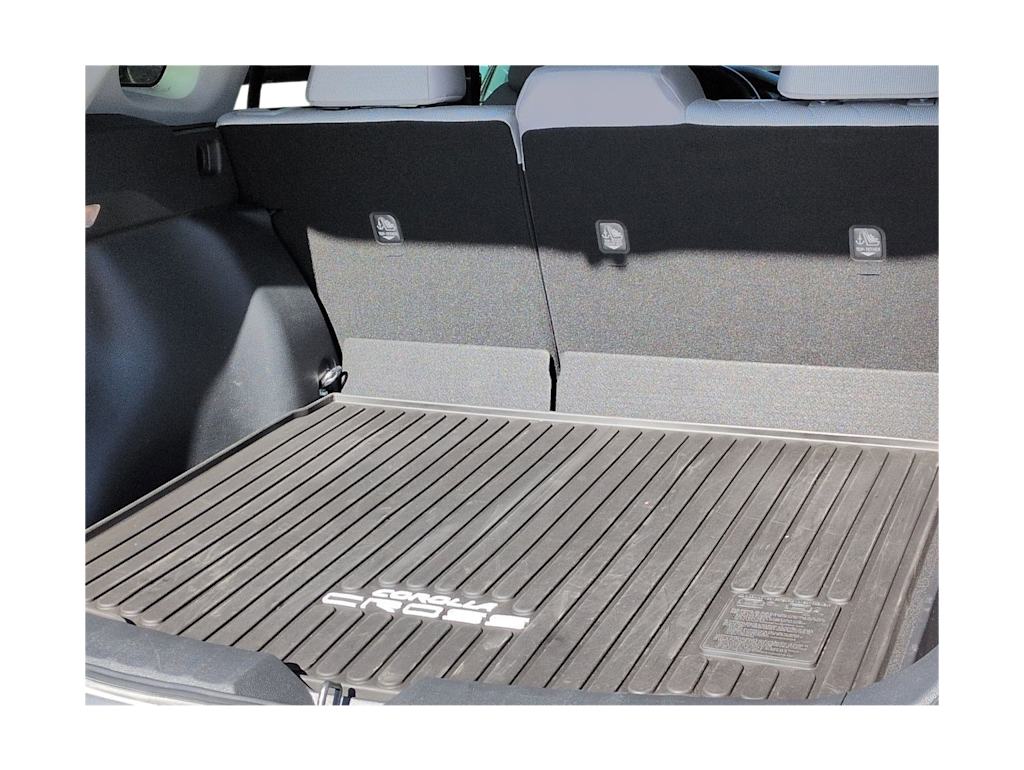 Thumbnail: 2022 Toyota Corolla Cross - 18