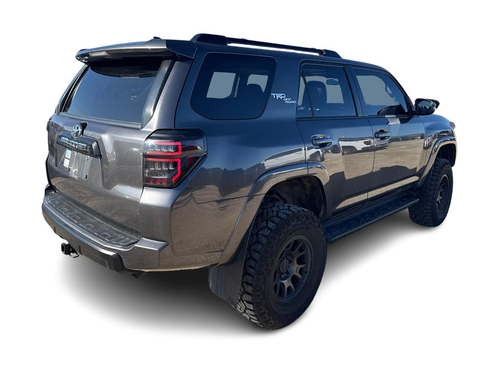 Thumbnail: 2020 Toyota 4Runner - 14