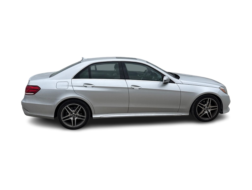 Thumbnail: 2014 Mercedes-Benz E-Class - 16
