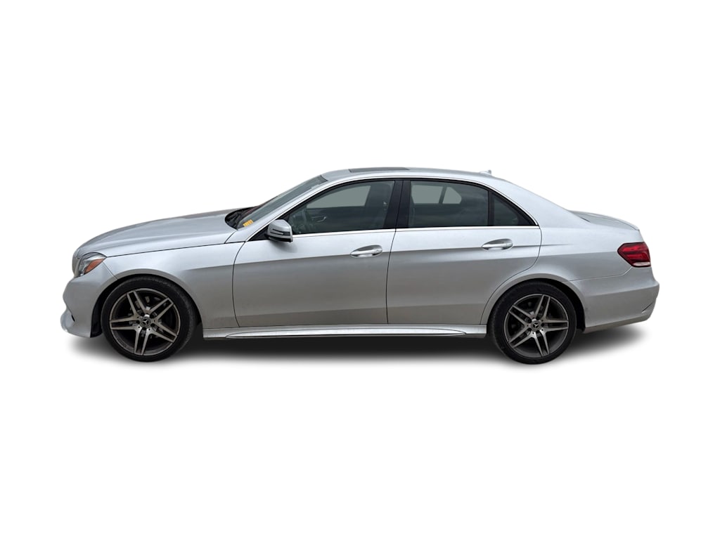 Thumbnail: 2014 Mercedes-Benz E-Class - 3