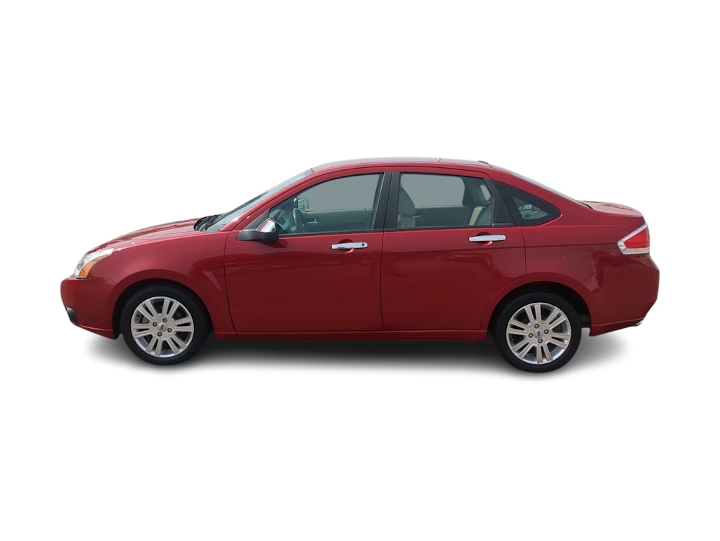 Thumbnail: 2010 Ford Focus - 3