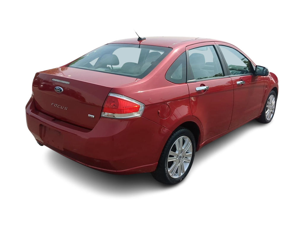 Thumbnail: 2010 Ford Focus - 20