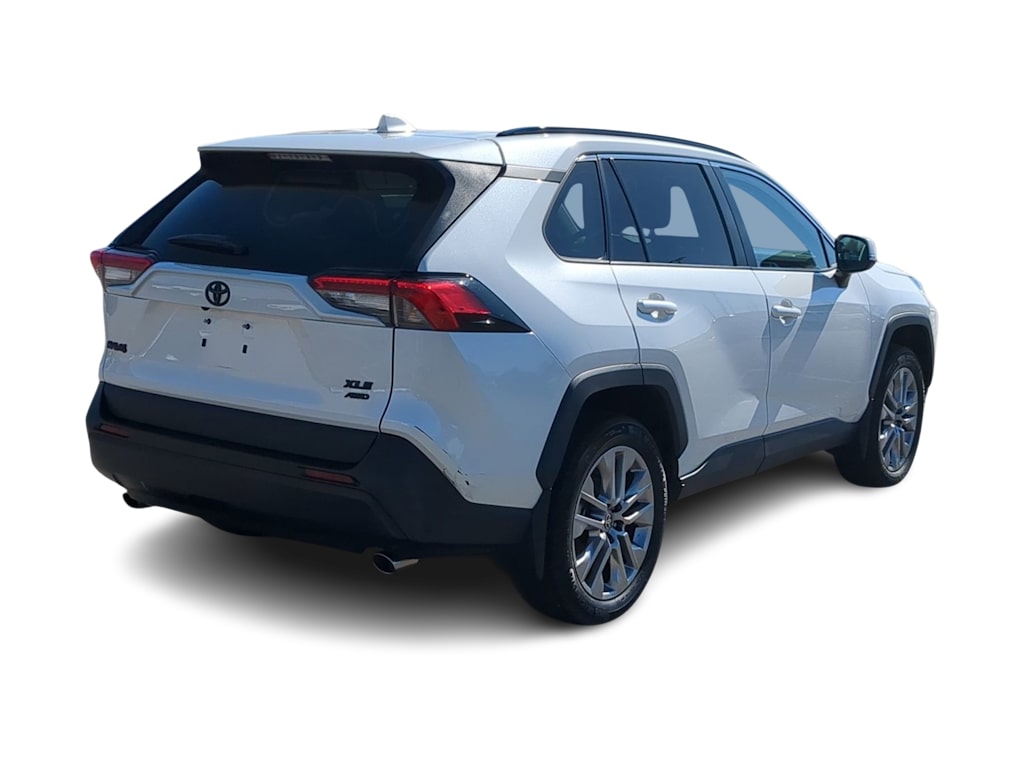 Thumbnail: 2022 Toyota RAV4 - 22