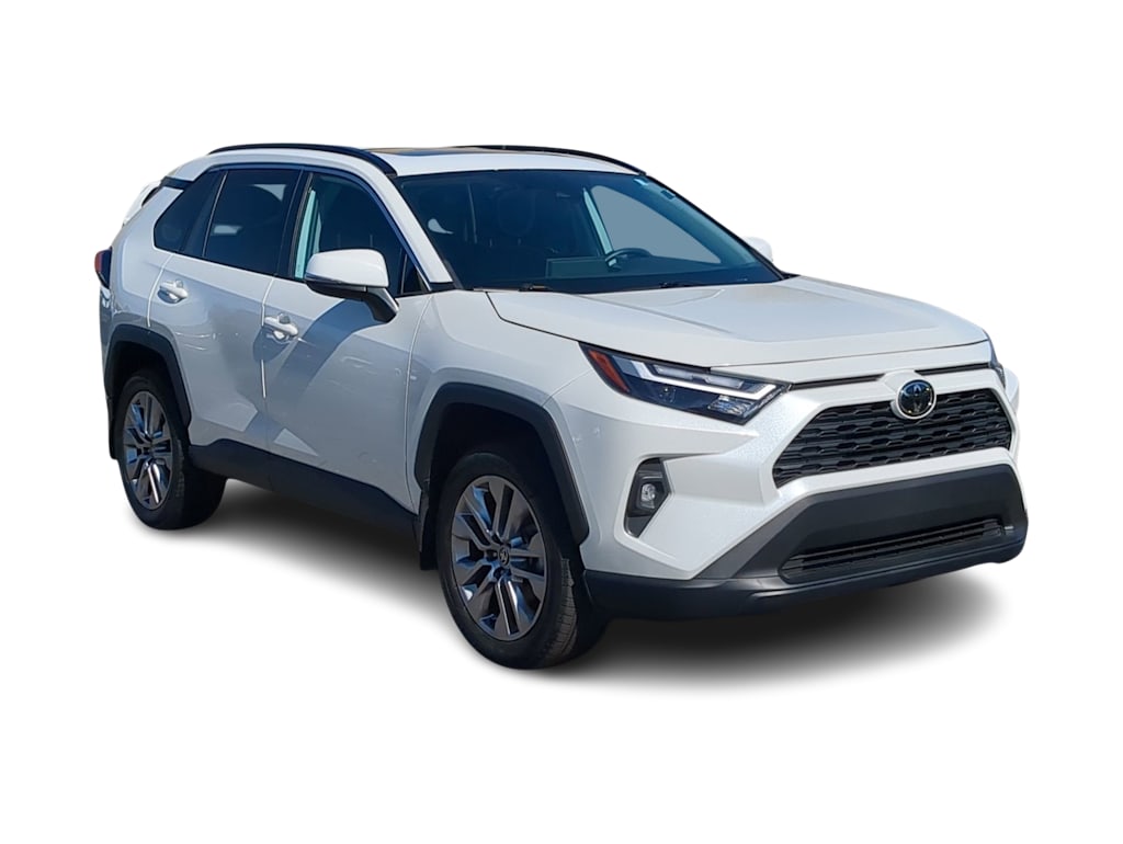 Thumbnail: 2022 Toyota RAV4 - 20