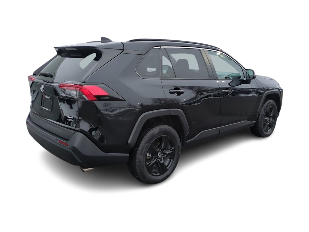 Thumbnail: 2021 Toyota RAV4 - 22