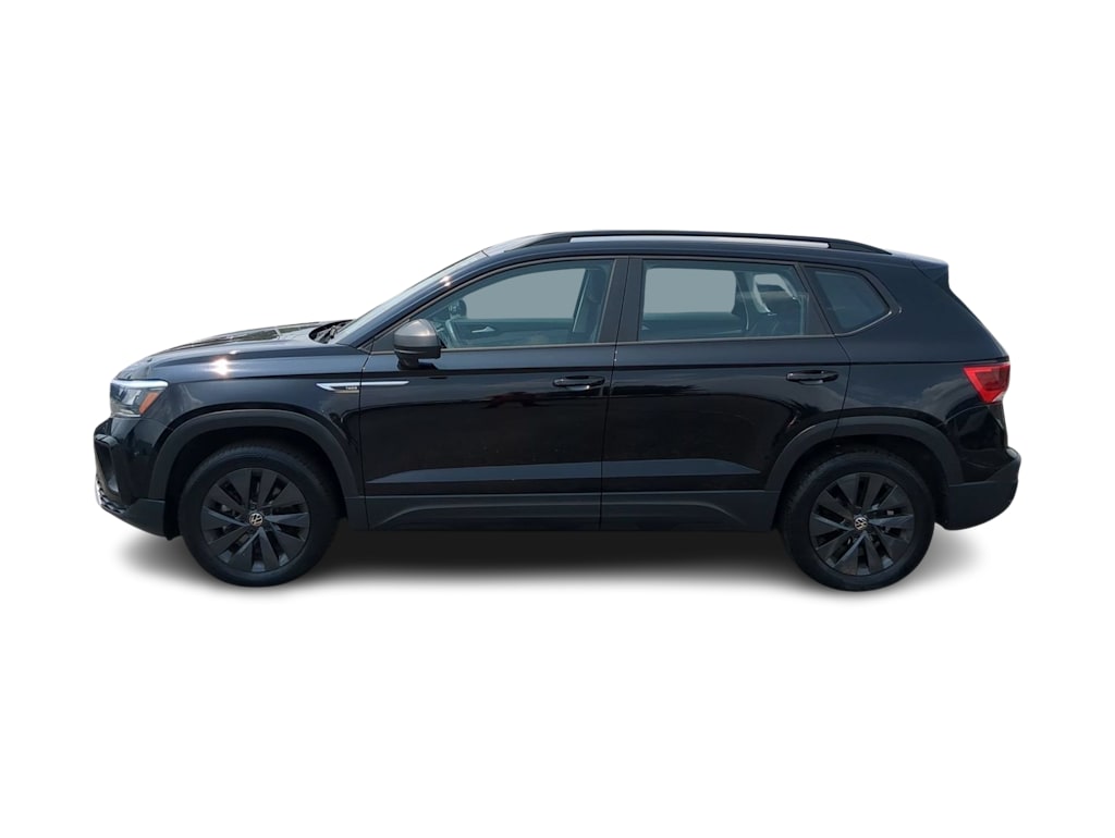 Thumbnail: 2022 Volkswagen Taos - 3