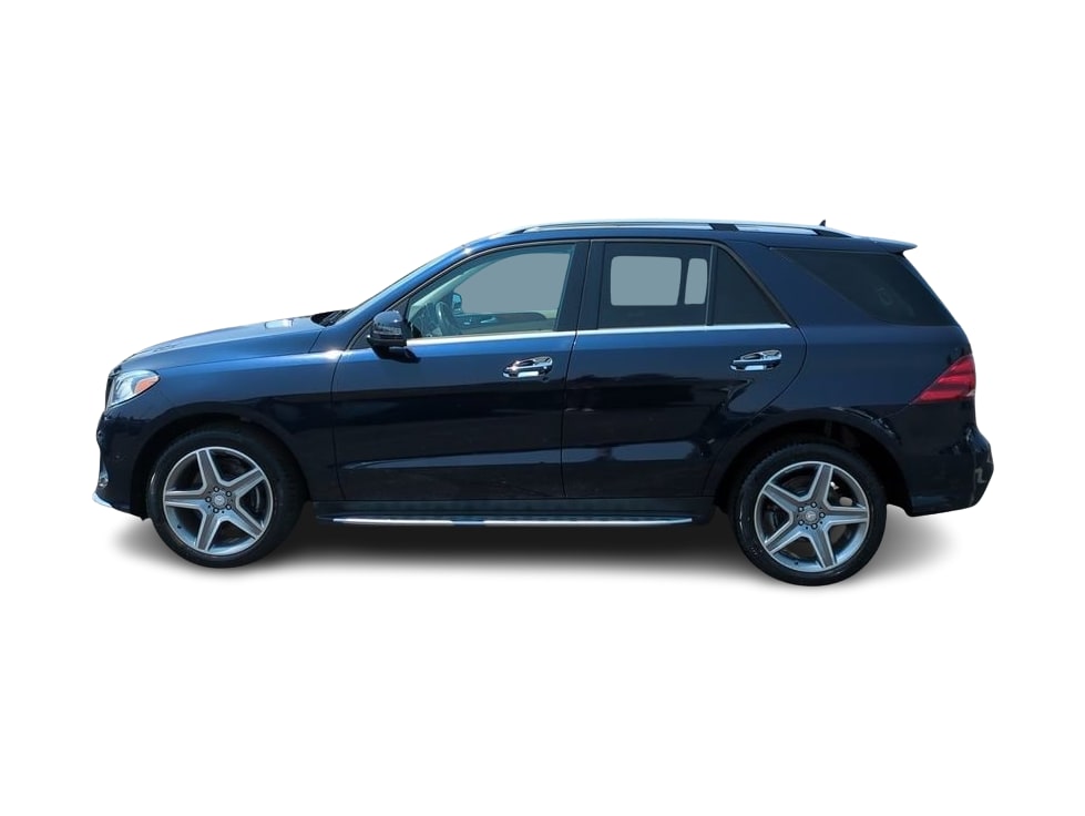 Thumbnail: 2016 Mercedes-Benz GLE - 3