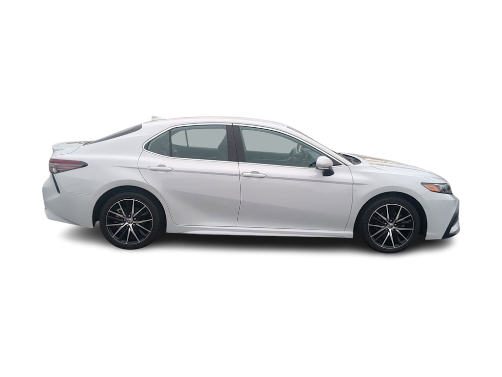 Thumbnail: 2022 Toyota Camry - 22