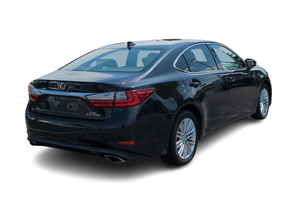 Thumbnail: 2017 Lexus ES - 22