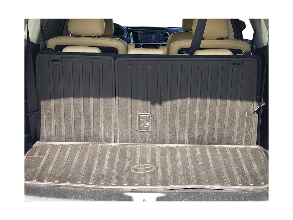 2016 Toyota Highlander Limited 17