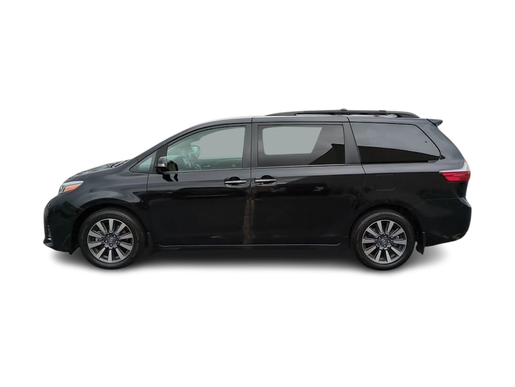 2019 Toyota Sienna Limited 3