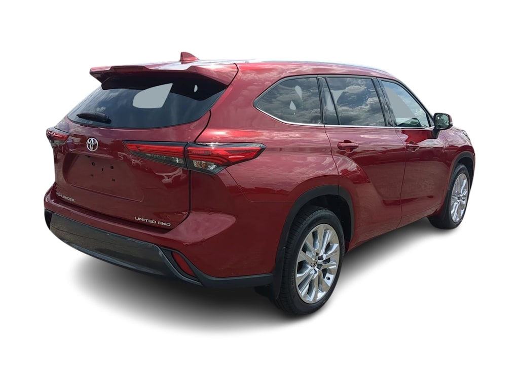 Thumbnail: 2022 Toyota Highlander - 20