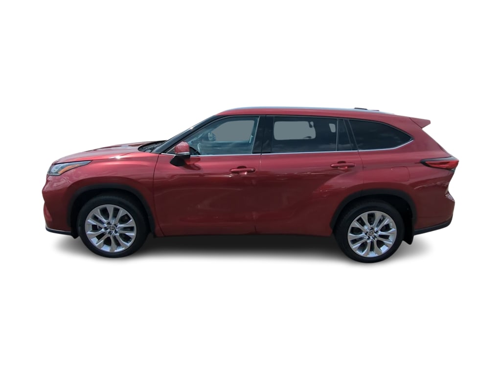 Thumbnail: 2022 Toyota Highlander - 3