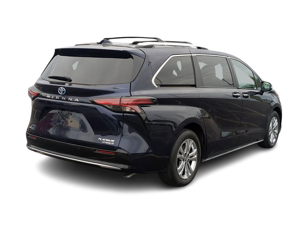 Thumbnail: 2022 Toyota Sienna - 21