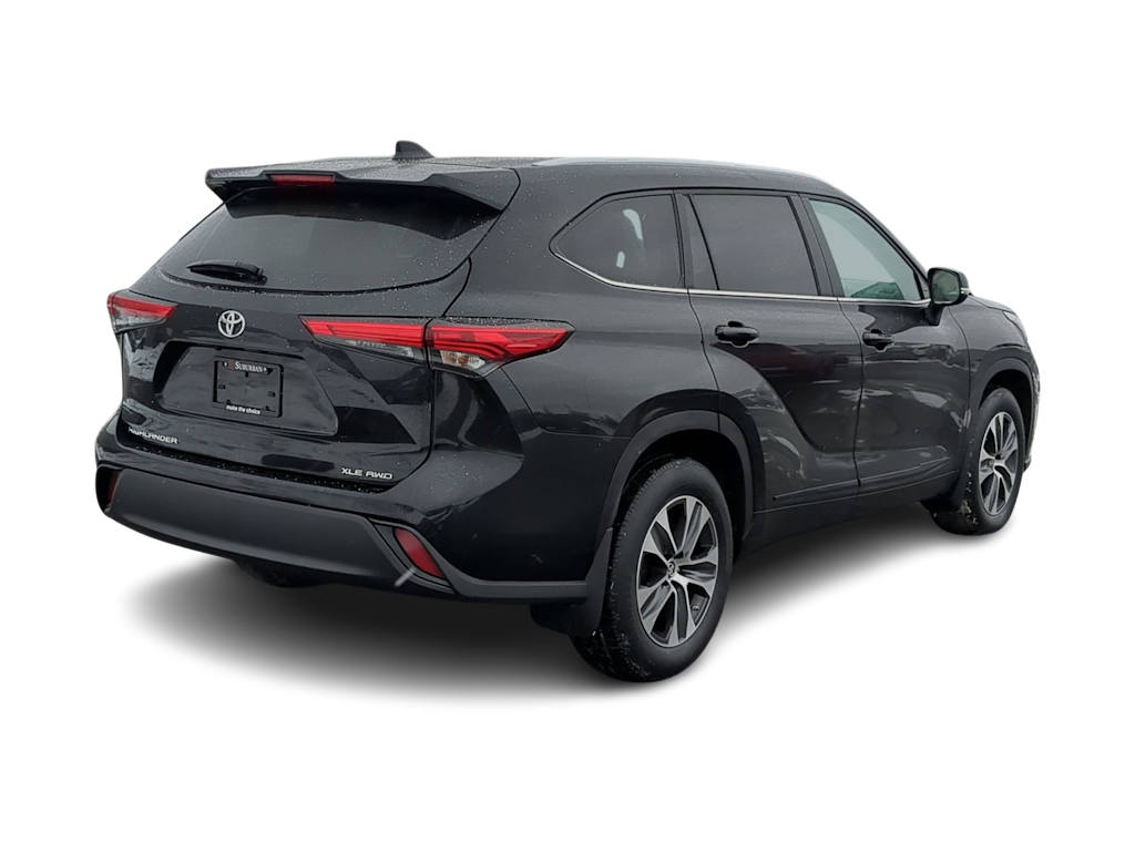 Thumbnail: 2023 Toyota Highlander - 26