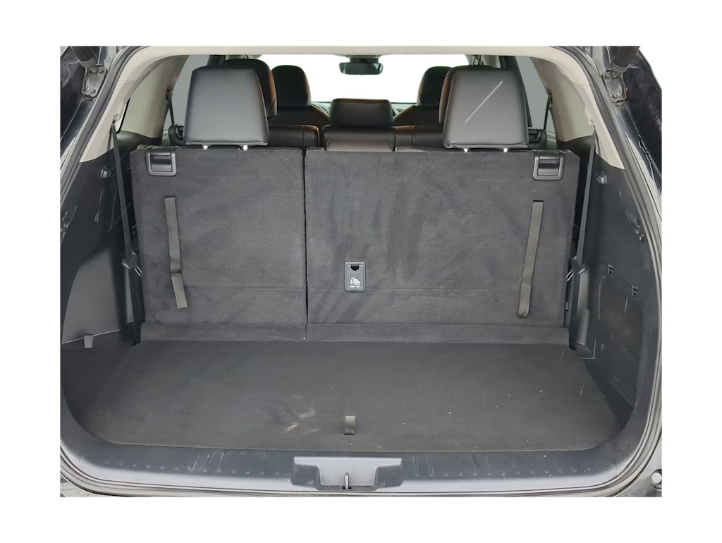 Thumbnail: 2023 Toyota Highlander - 17