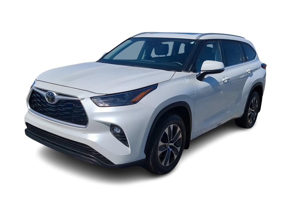 Thumbnail: 2023 Toyota Highlander - 18