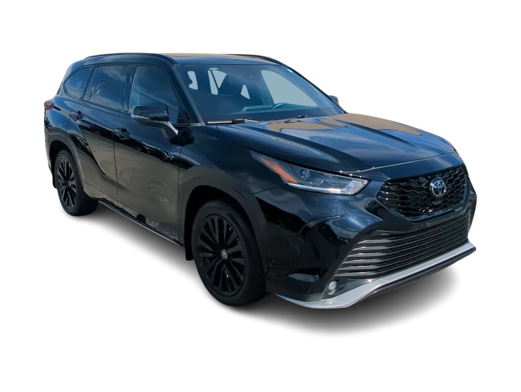 Thumbnail: 2023 Toyota Highlander - 17