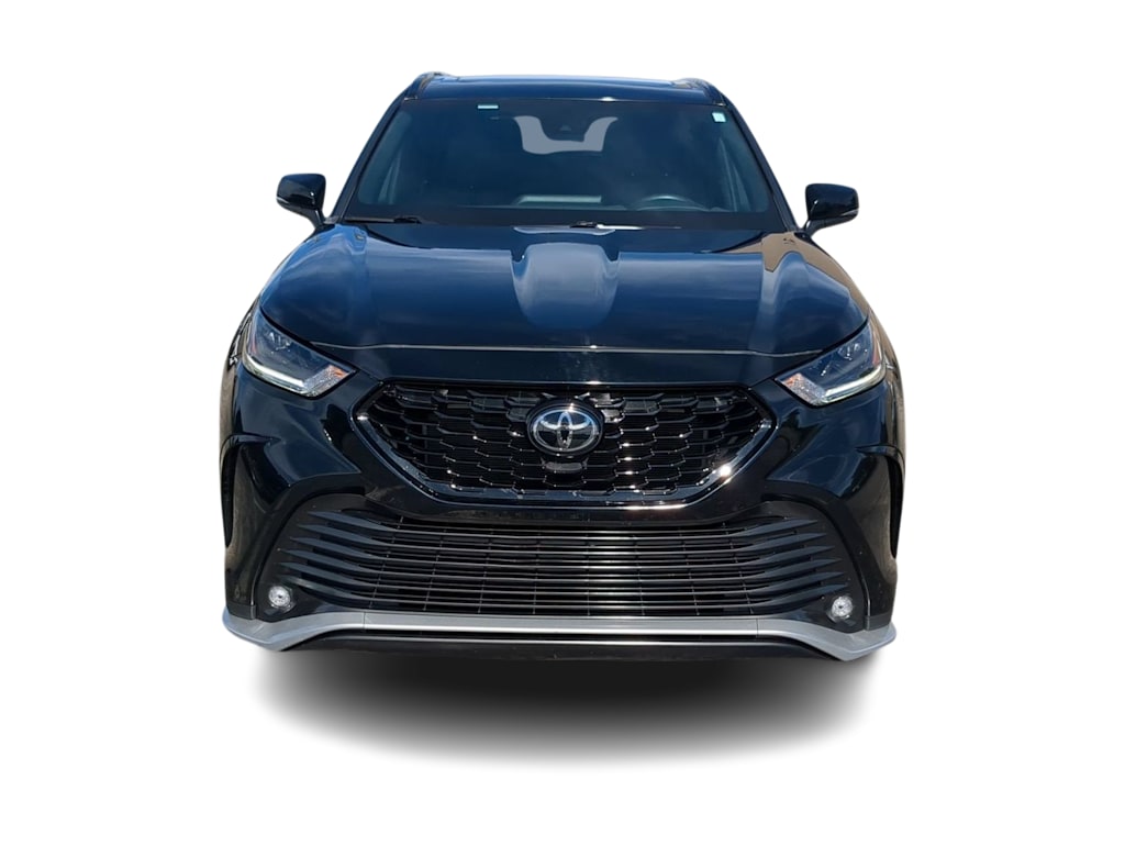 Thumbnail: 2023 Toyota Highlander - 6