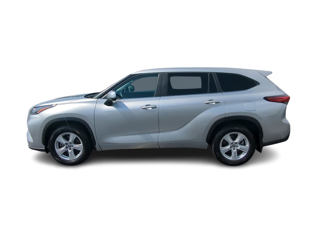 Thumbnail: 2023 Toyota Highlander - 3