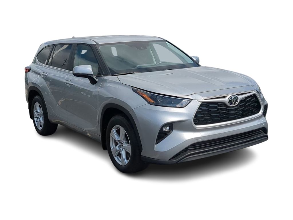Thumbnail: 2023 Toyota Highlander - 18