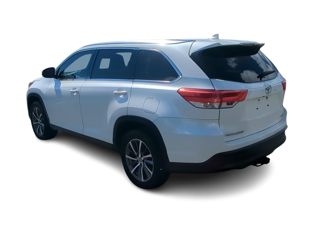 Thumbnail: 2019 Toyota Highlander - 4